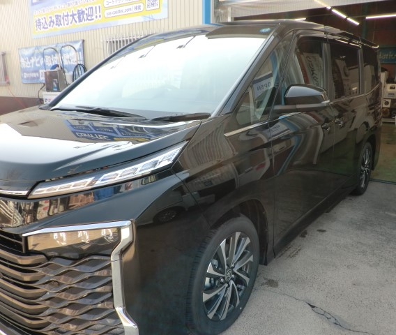 トヨタ/VOXY（LLサイズ）